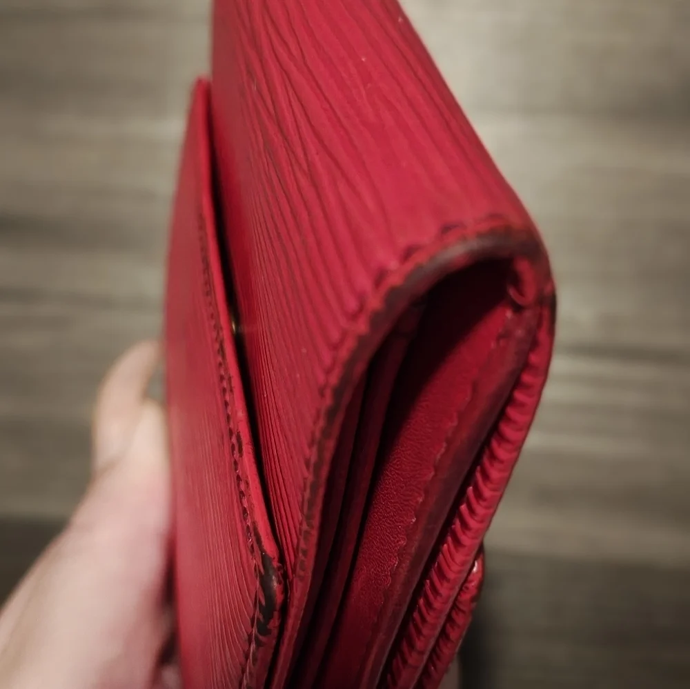 Louis Vuitton Red Epi Leather Elise Wallet